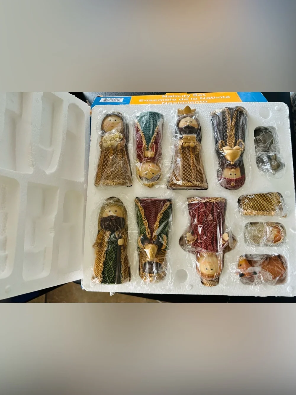 ▪️11-Piece Nativity Set Christmas Manger Scene Wise Men Angel Animals